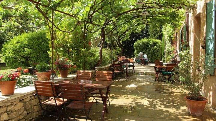 Hotel Le Mas Des Gres & Restaurant Sous Les Platanes Lagnes Zewnętrze zdjęcie